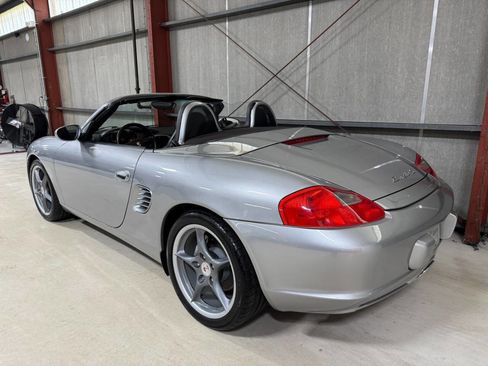 Used 2004 Porsche Boxster S image 9