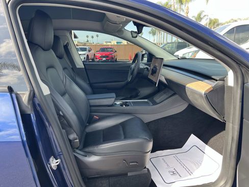Used 2022 Tesla Model Y Performance image 30