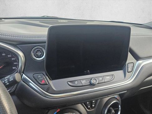 Used 2023 Chevrolet Blazer LT image 19