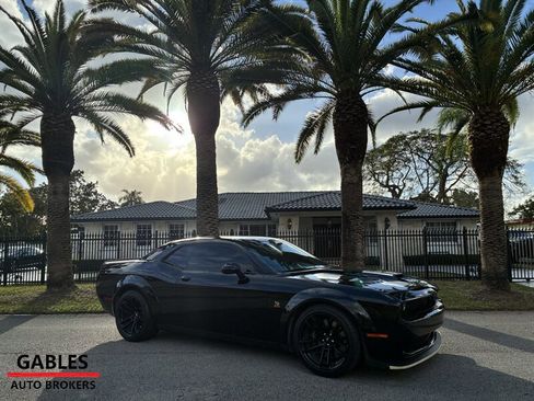 Used 2020 Dodge Challenger R/T Scat Pack image 1