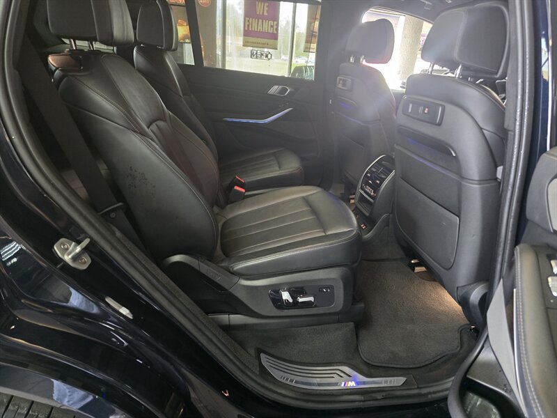 Used 2020 BMW X7 M50i w/ Executive Package AWD/4WD image 25