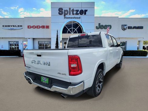 Used 2025 RAM 1500 Laramie AWD/4WD image 3