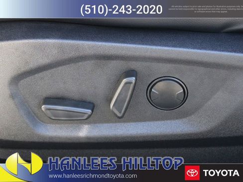 Used 2024 Ford Edge SEL image 13