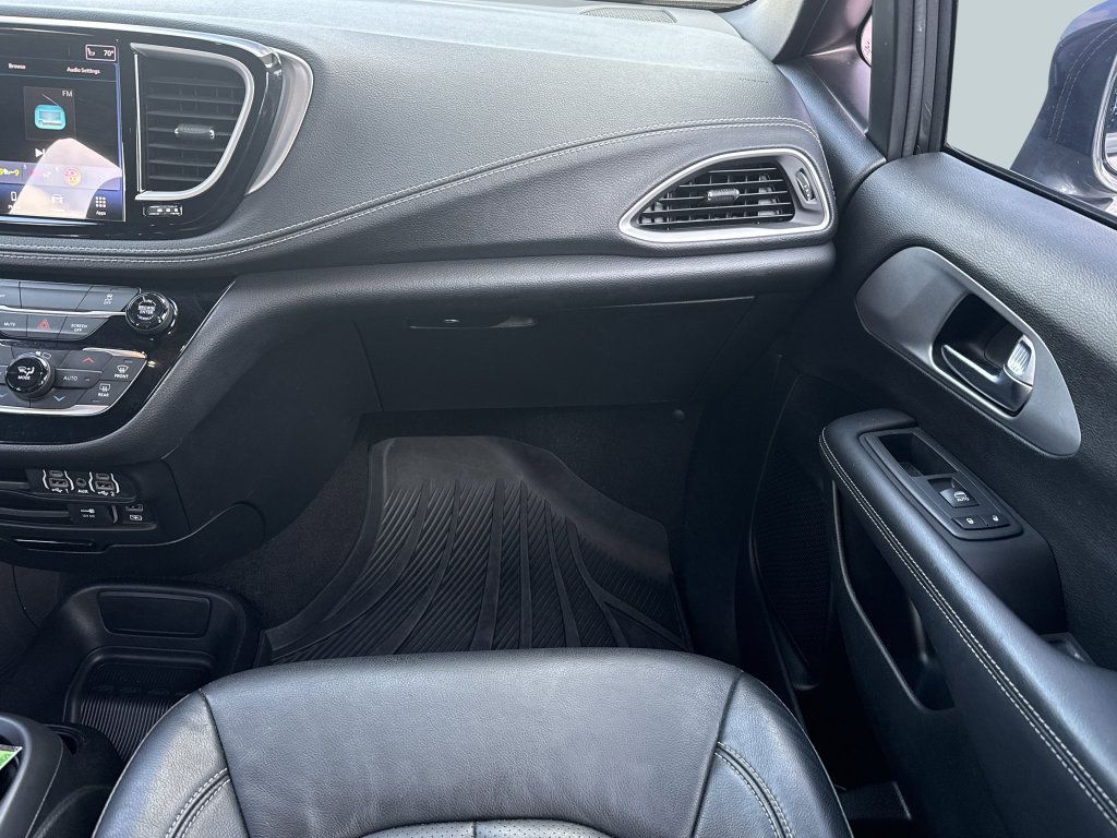 Used 2022 Chrysler Pacifica Touring-L w/ S Appearance Package FWD image 49