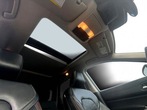 Used 2024 Nissan Pathfinder Platinum w/ Cargo Package image 22