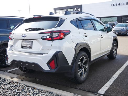 Used 2024 Subaru Crosstrek 2.0i Premium image 4