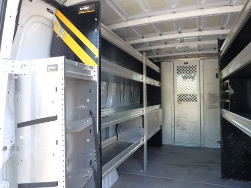 Used 2022 Mercedes-Benz Sprinter 2500 image 21