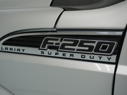 Used 2016 Ford F250 Platinum image 5