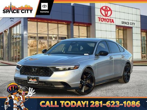 Used 2024 Honda Accord Sport image 1