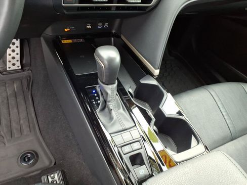 Used 2025 Toyota Camry XSE FWD image 35