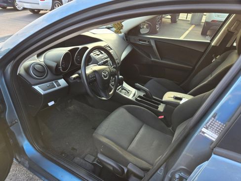 Used 2011 MAZDA MAZDA3 i Touring image 5