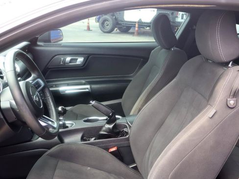 Used 2020 Ford Mustang GT RWD image 14
