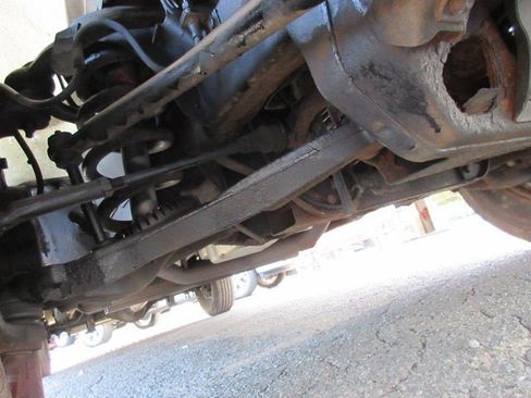 Used 2012 Chevrolet Express 3500 RWD image 39