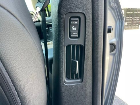 New 2026 Honda Odyssey Touring image 39