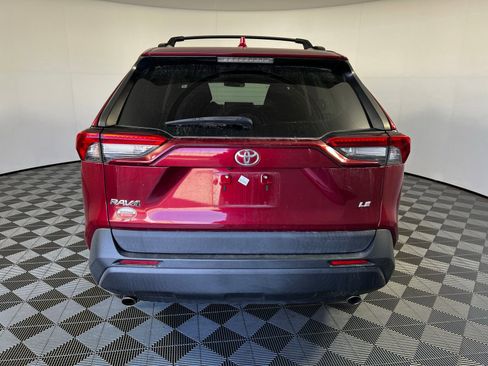 Certified 2021 Toyota RAV4 LE w/ Carpet Mat Package (TMS) image 6