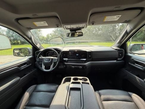 Used 2025 GMC Sierra 1500 SLT RWD image 27