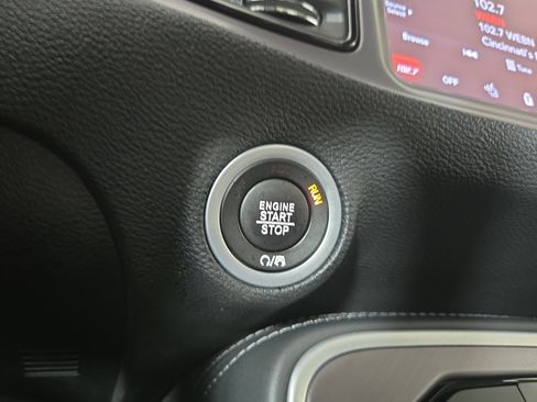 Used 2022 Dodge Challenger R/T Scat Pack w/ Shaker Package image 25