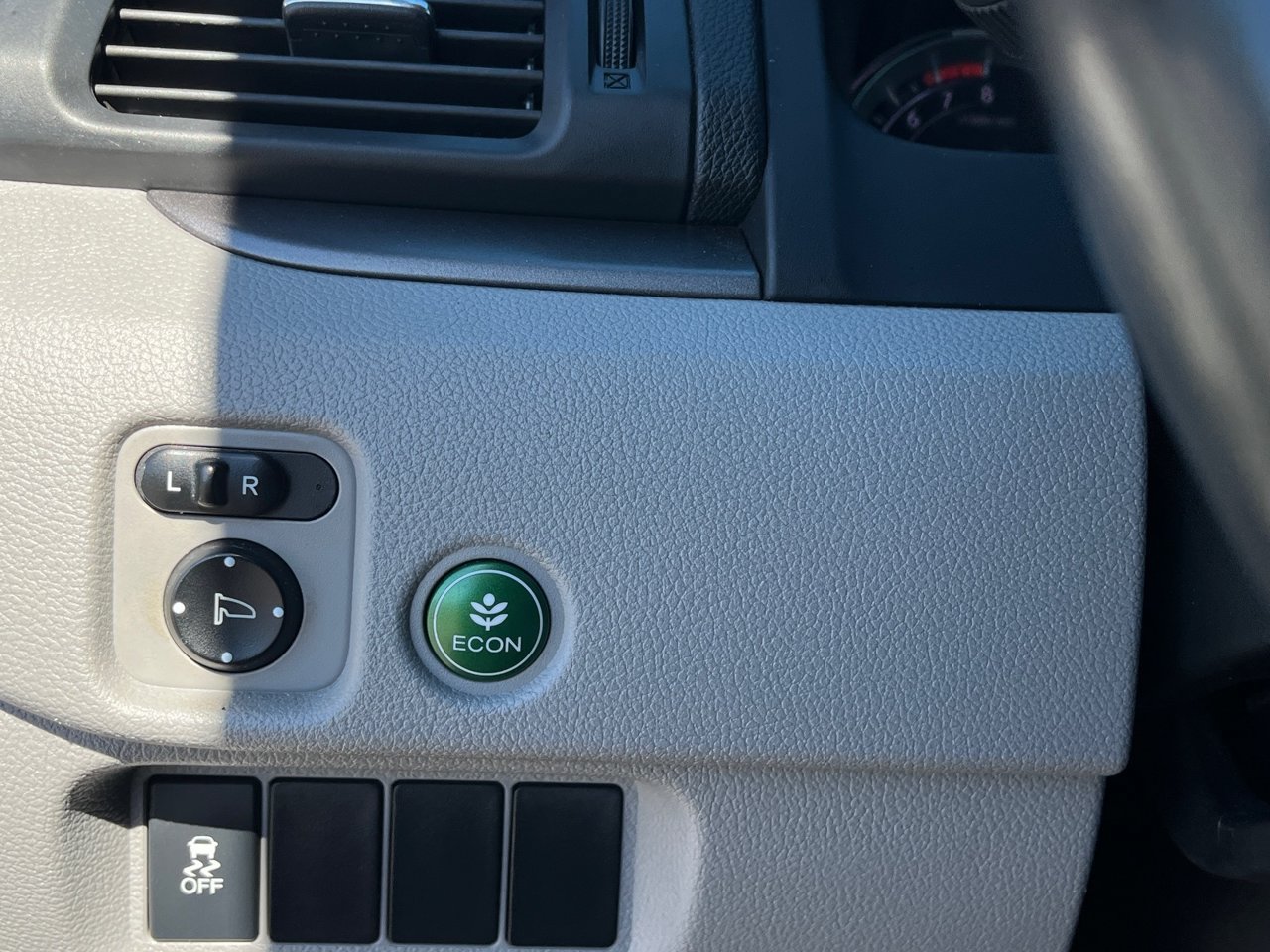 Used 2017 Honda Pilot EX-L image 30