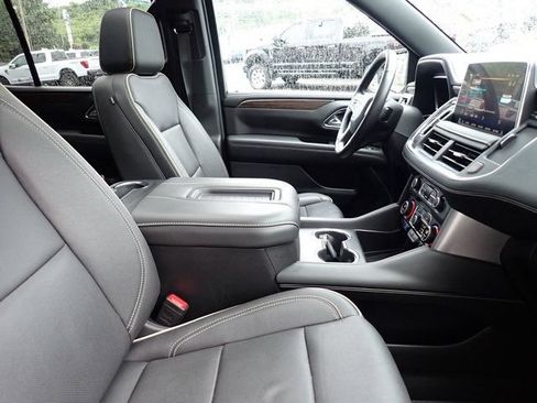 Used 2024 Chevrolet Tahoe Premier w/ Premium Package AWD/4WD image 10