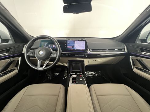 Used 2024 BMW X1 xDrive28i w/ Convenience Package AWD/4WD image 11
