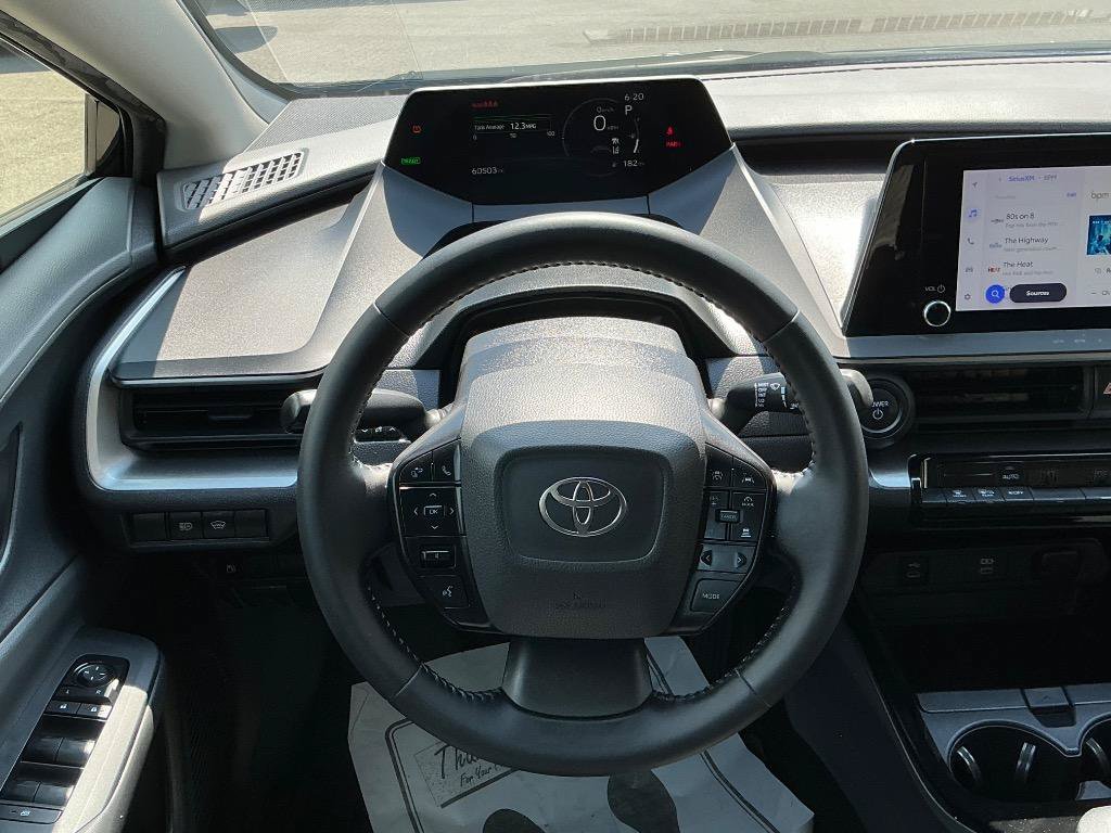 Used 2023 Toyota Prius LE FWD image 16