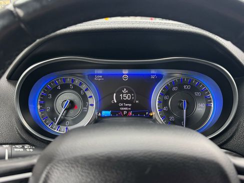 Used 2017 Chrysler 300 Limited image 16