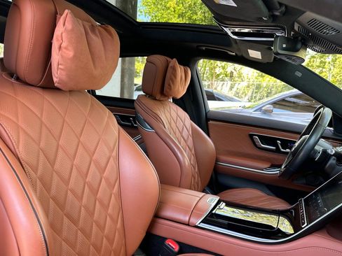 Used 2023 Mercedes-Benz S 580e 4MATIC Sedan image 28