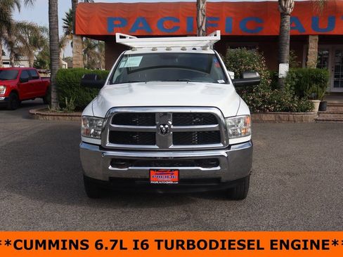 Used 2015 RAM 3500 Tradesman w/ Chrome Appearance Group AWD/4WD image 3