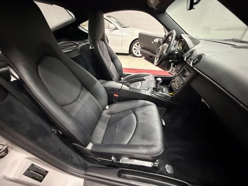 Used 2010 Porsche Cayman S RWD image 45