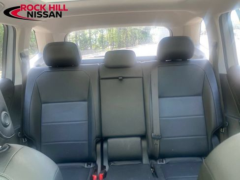 Used 2018 Volkswagen Tiguan SE w/ Panoramic Sunroof Package AWD/4WD image 19
