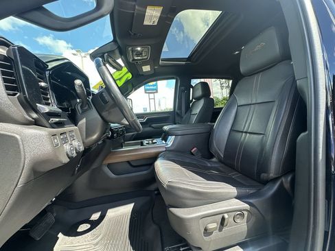 Used 2024 Chevrolet Silverado 2500 High Country w/ Technology Package AWD/4WD image 20