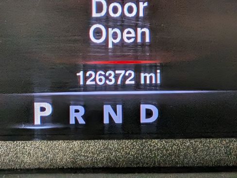 Used 2016 RAM 3500 Laramie w/ Cold Weather Group image 25