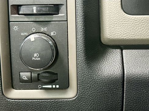 Used 2012 RAM 1500 Express image 11