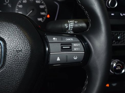 Used 2023 Honda Civic Sport image 10