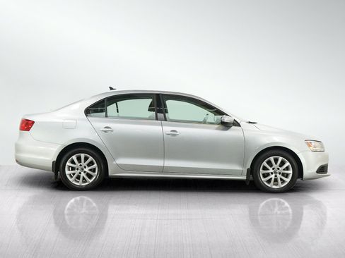 Used 2014 Volkswagen Jetta SE FWD image 6