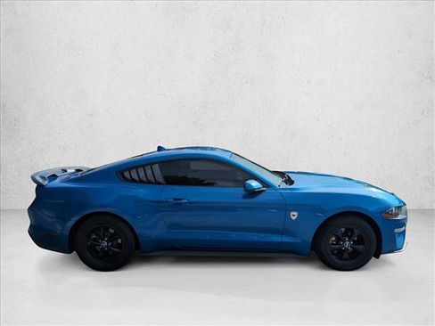 Used 2020 Ford Mustang Coupe RWD image 4