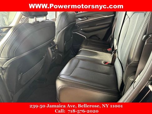 Used 2023 Jeep Grand Cherokee 4WD 4xe image 23