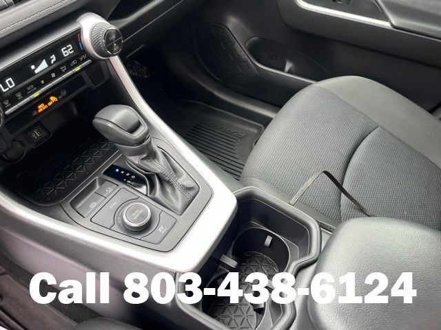 Used 2024 Toyota RAV4 LE AWD/4WD image 25