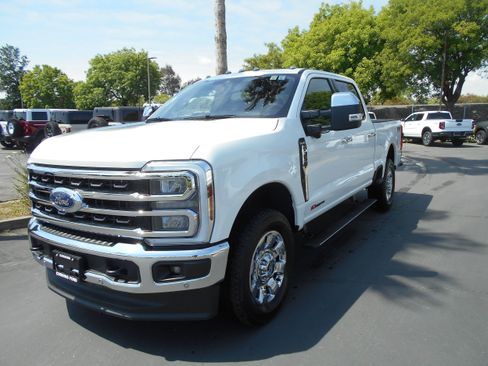 Certified 2026 Ford F350 King Ranch AWD/4WD image 1