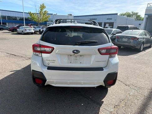 Used 2020 Subaru Crosstrek 2.0i Premium w/ Moonroof Package 2 AWD/4WD image 4