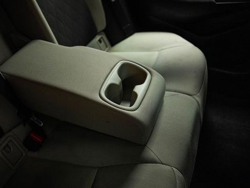 Used 2020 Toyota Corolla LE FWD image 12