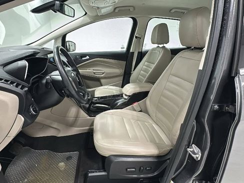 Used 2017 Ford C-MAX Titanium w/ Equipment Group 301A image 10