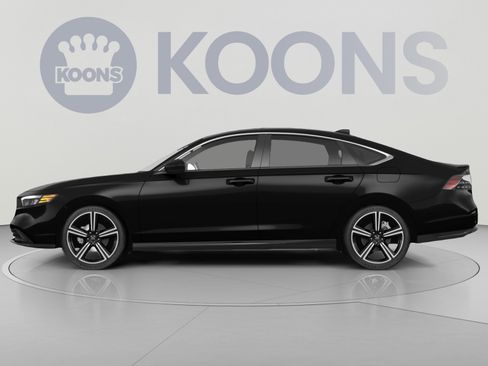 Used 2024 Honda Accord Sport image 2