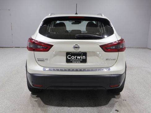 Used 2022 Nissan Rogue Sport SV w/ Technology Package AWD/4WD image 3