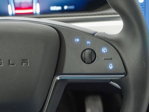 Used 2023 Tesla Model S Plaid image 27