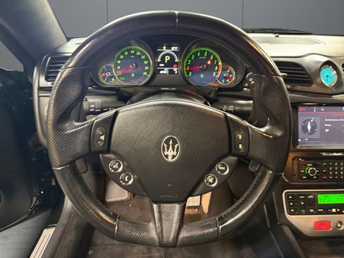 Used 2013 Maserati GranTurismo Sport image 13