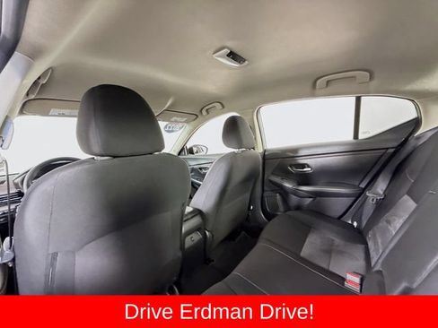Used 2022 Nissan Sentra SR FWD image 10