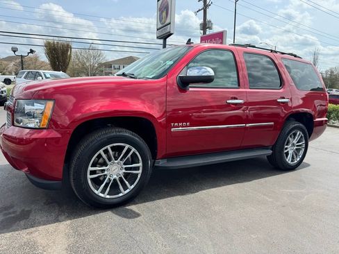 Used 2013 Chevrolet Tahoe LTZ image 2