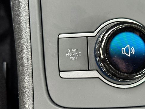 New 2026 Volkswagen Tiguan S image 21