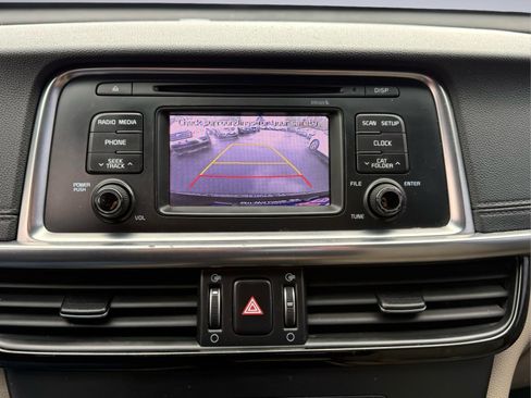 Used 2016 Kia Optima EX FWD image 19